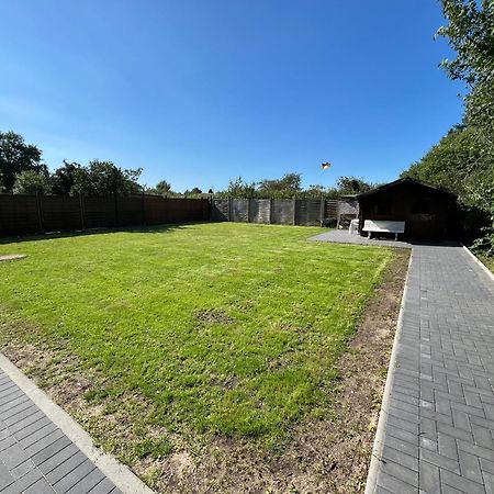 Raum Fur Ruhe Im Norden Neumünster Exterior foto